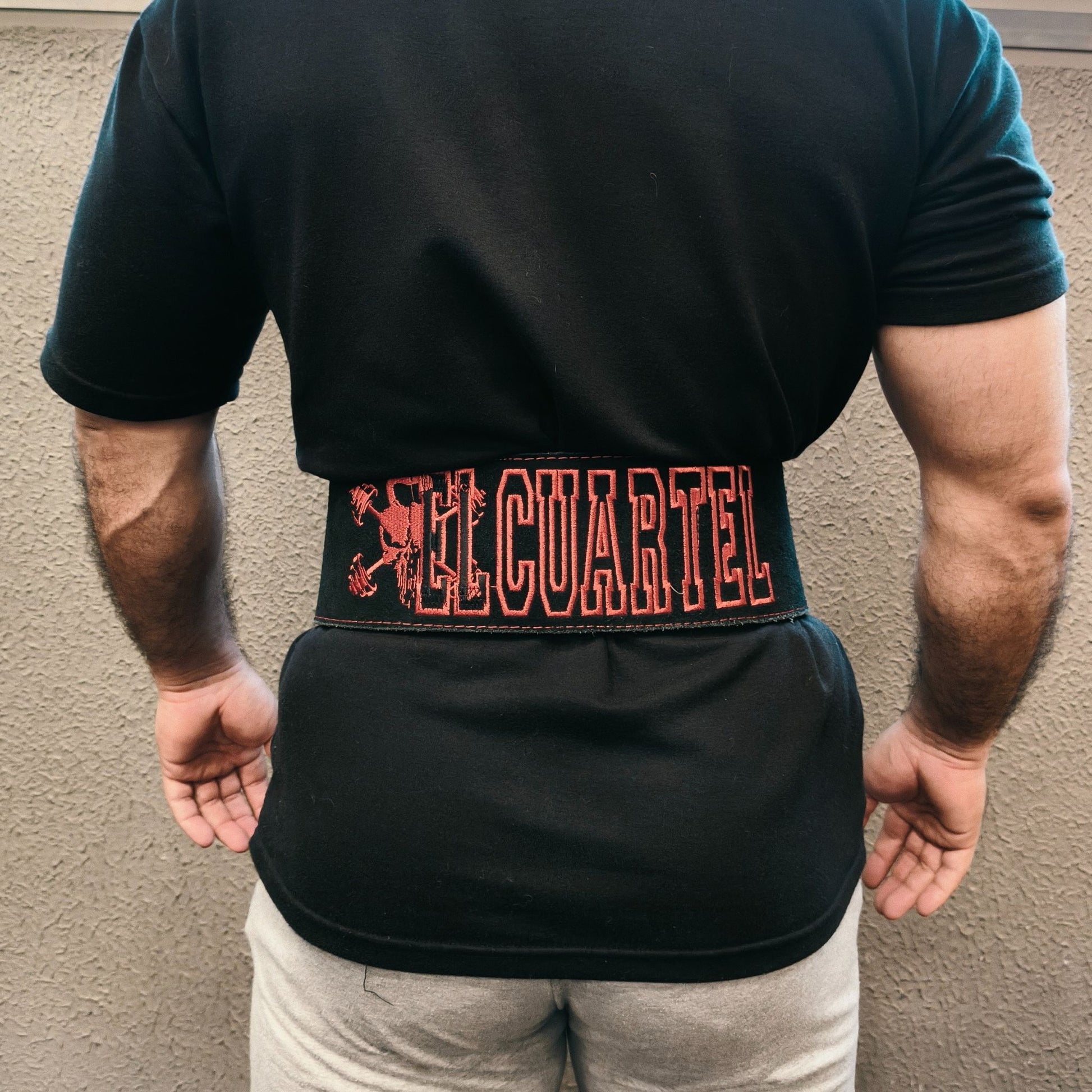 CINTURÓN DE POWERLIFTING CUERO BORDADO | MODELO EL CUARTEL CORE